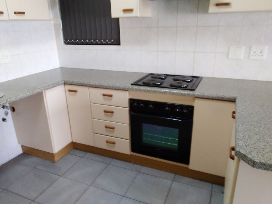 To Let 2 Bedroom Property for Rent in Van Ryneveld Western Cape